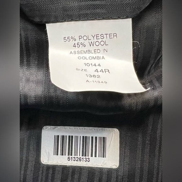 Jean Yves Men's Gray Tuxedo Jacket - Picture 6 of 7